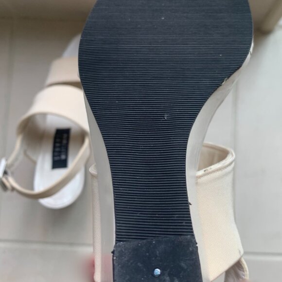 Stuart Weitzman Arianna Stretch Sandal With Wedge Ecru Size 7 - Picture 6 of 7